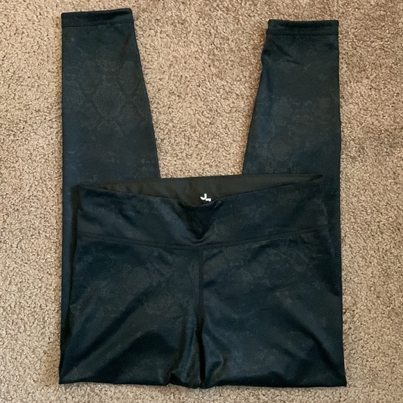 JoyLab cropped Leggings Size *Small, very good condition, see measurements - Picture 4 of 5